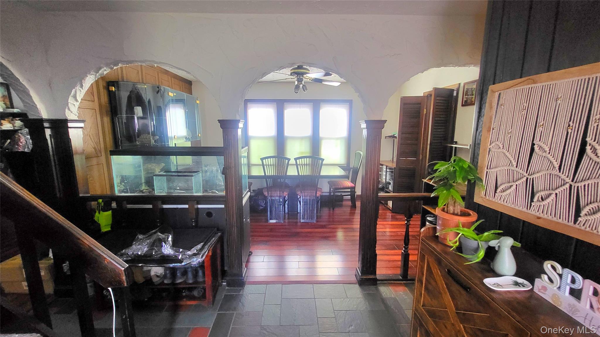 98 Sutton Park Road Poughkeepsie, NY 12603 - Photo 8 of 32