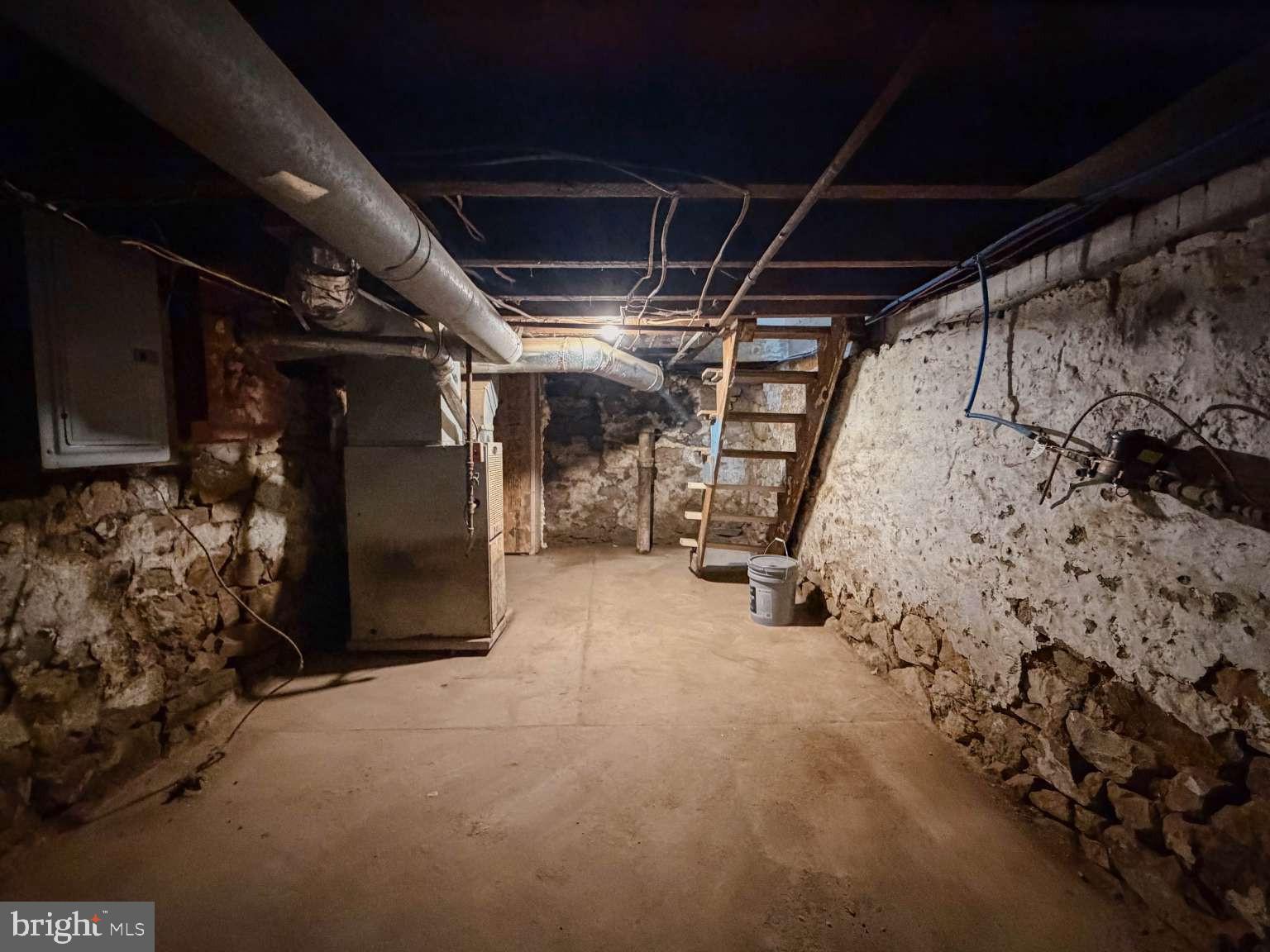 1050 Culvert Street Reading, PA 19602 - Photo 17 of 17 a view of empty room