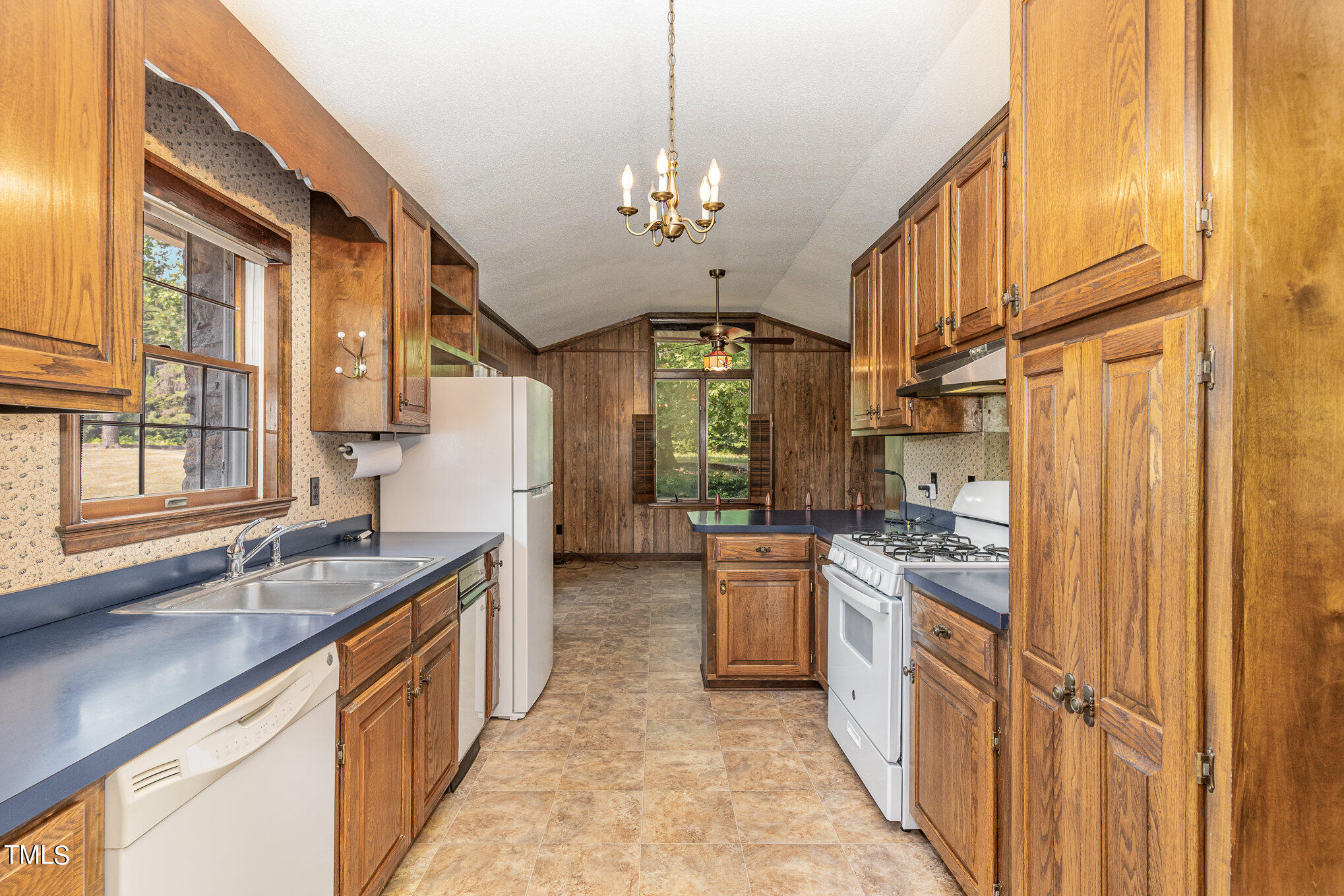 8450 Perry Road Graham, NC 27253 - Photo 14 of 37 010_dsc00035-edit