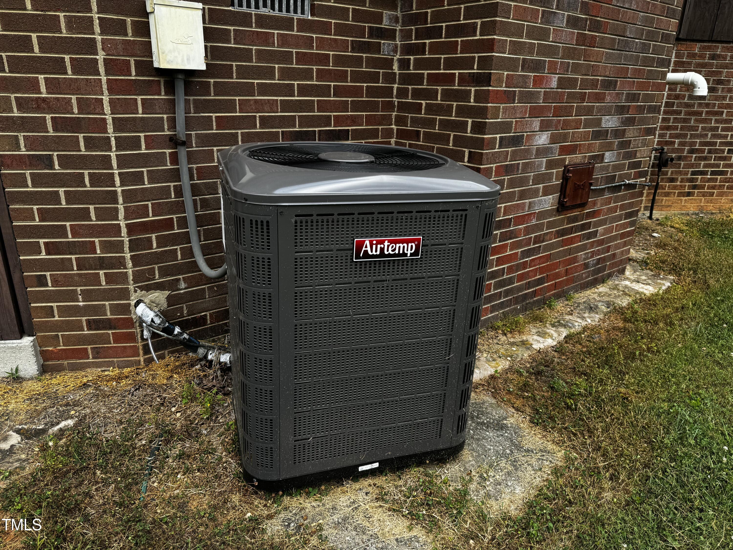 8450 Perry Road Graham, NC 27253 - Photo 33 of 37 IMG_5940