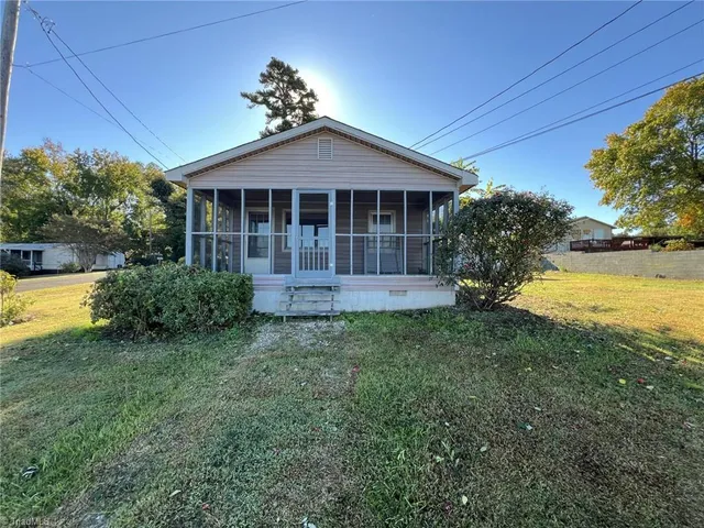 $179,900 | 155 Beach Road, Lexington, NC 27292