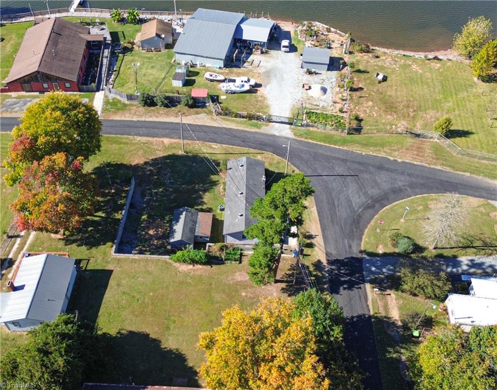 155 Beach Road Lexington, NC 27292 - Photo 12 of 24