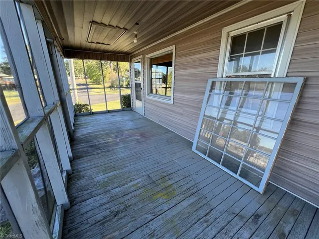 $179,900 | 155 Beach Road, Lexington, NC 27292