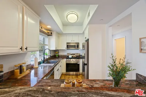 $699,000 | 12010 West Magnolia Boulevard, Unit 101, Valley Village, CA 91607