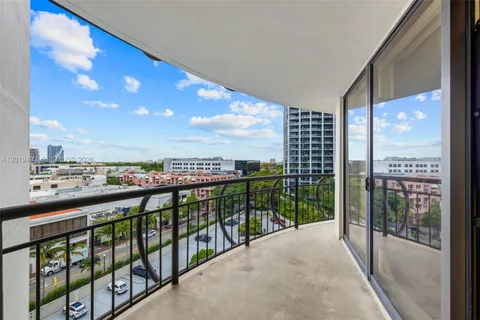 $1,750,000 | 2843 South Bayshore Drive, Unit 11F, Miami, FL 33133