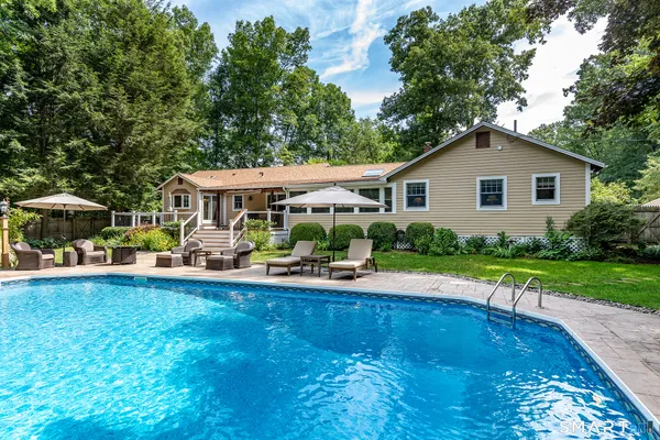 $695,000 | 39 Hard Hill Road, Woodbury, CT 06798