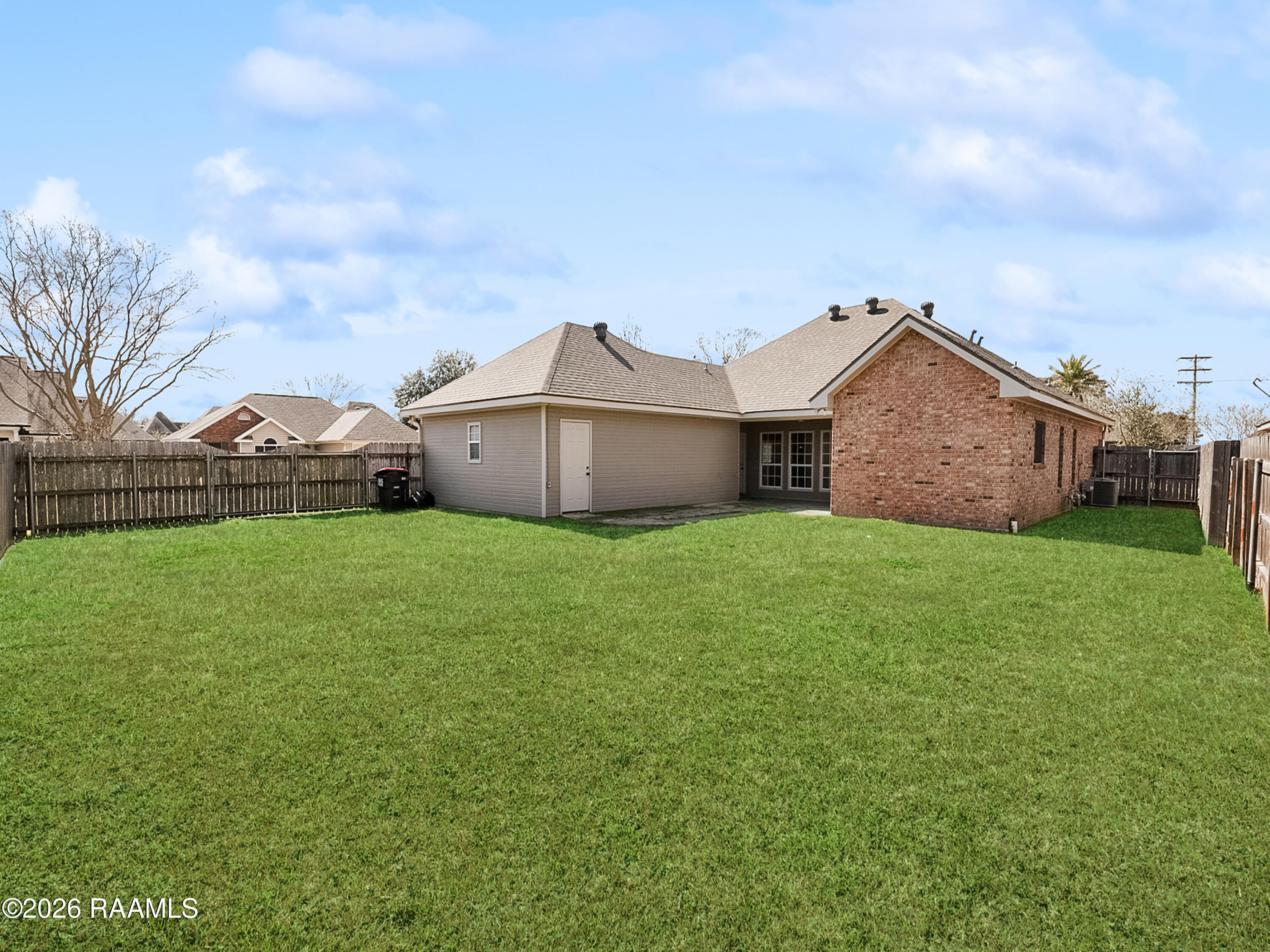 100 Bull Run Circle Broussard, LA 70518 - Photo 4 of 6 IMG_1285