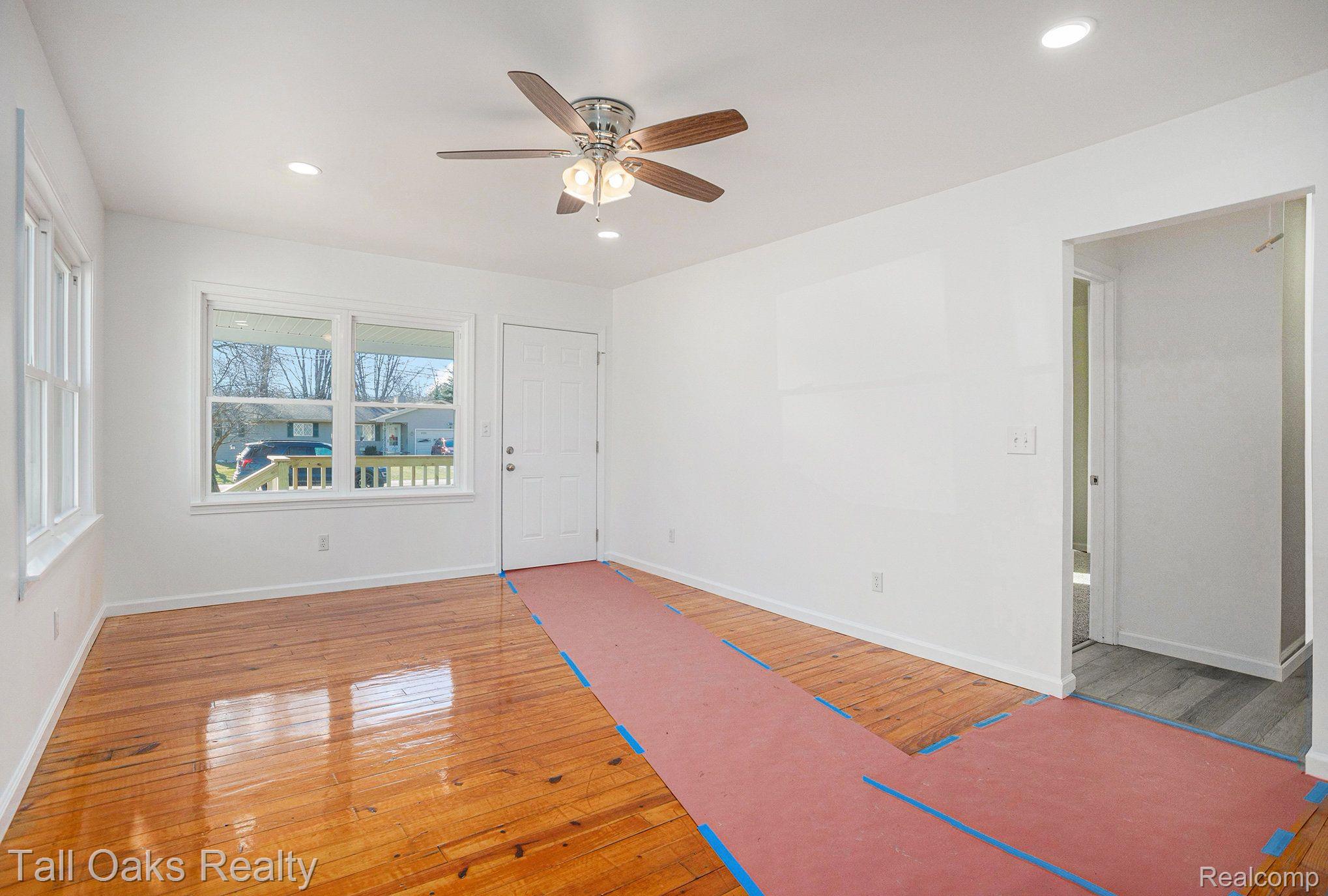 3429 Cramer Road Bay City, MI 48706 - Photo 5 of 16 Gallery Image 5