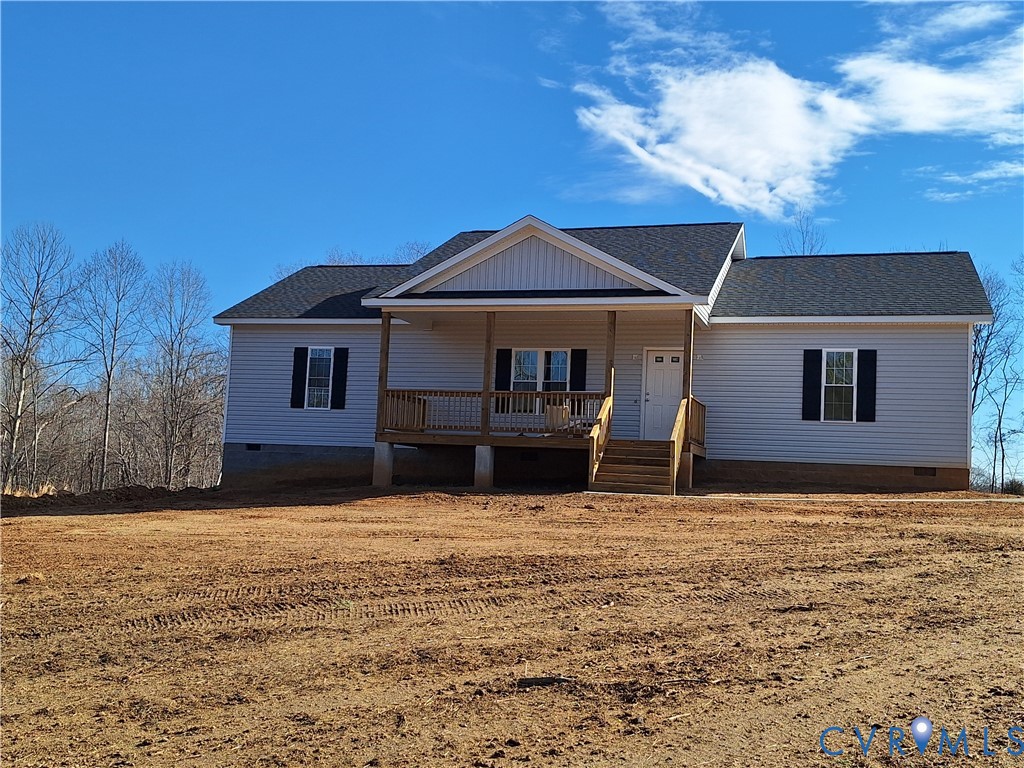 2086 East Courthouse Road Blackstone, VA 23824 - Photo 2 of 12 a front view of a house with a yard