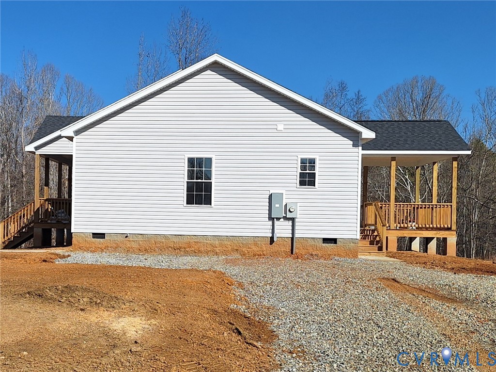 2086 East Courthouse Road Blackstone, VA 23824 - Photo 3 of 12 a view of a house with a patio