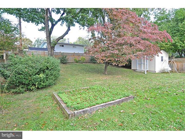 901 Fraser Road Glenside, PA 19038 - Photo 2 of 25 View in Back