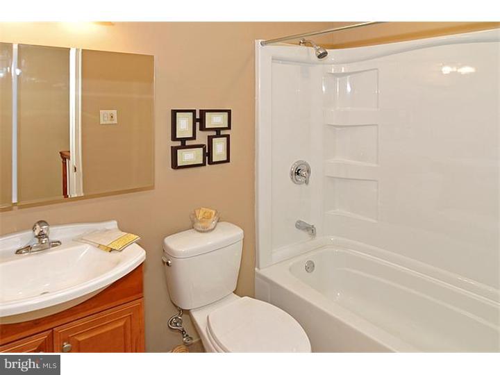 901 Fraser Road Glenside, PA 19038 - Photo 13 of 25 Bathroom