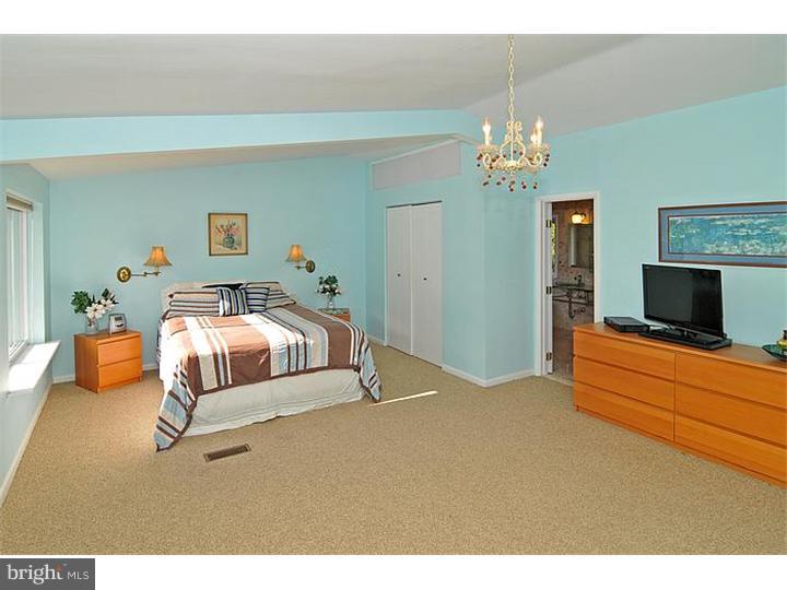901 Fraser Road Glenside, PA 19038 - Photo 9 of 25 Master Bedroom