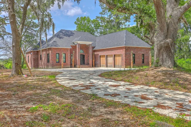 $2,200,000 | 404 Fairington Drive, Summerville, SC 29485