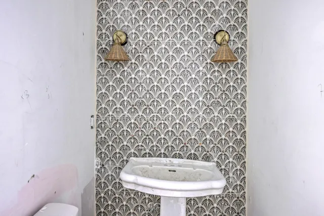 $2,200,000 | 404 Fairington Drive, Summerville, SC 29485