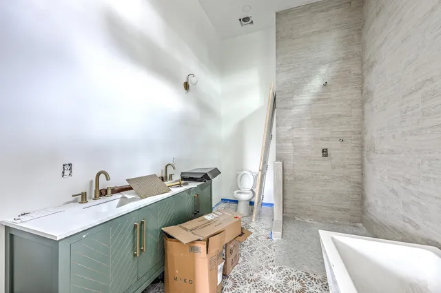 $2,200,000 | 404 Fairington Drive, Summerville, SC 29485