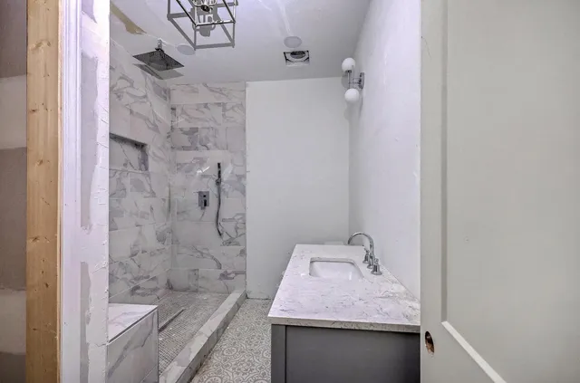 $2,200,000 | 404 Fairington Drive, Summerville, SC 29485