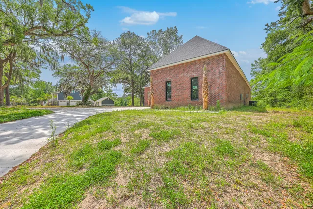 $2,200,000 | 404 Fairington Drive, Summerville, SC 29485