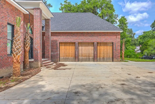 $2,200,000 | 404 Fairington Drive, Summerville, SC 29485