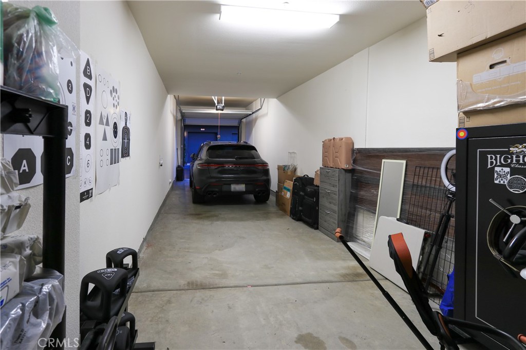 1891 Union Street, Unit 111 Anaheim, CA 92805 - Photo 24 of 35 2 car tandem garage 3