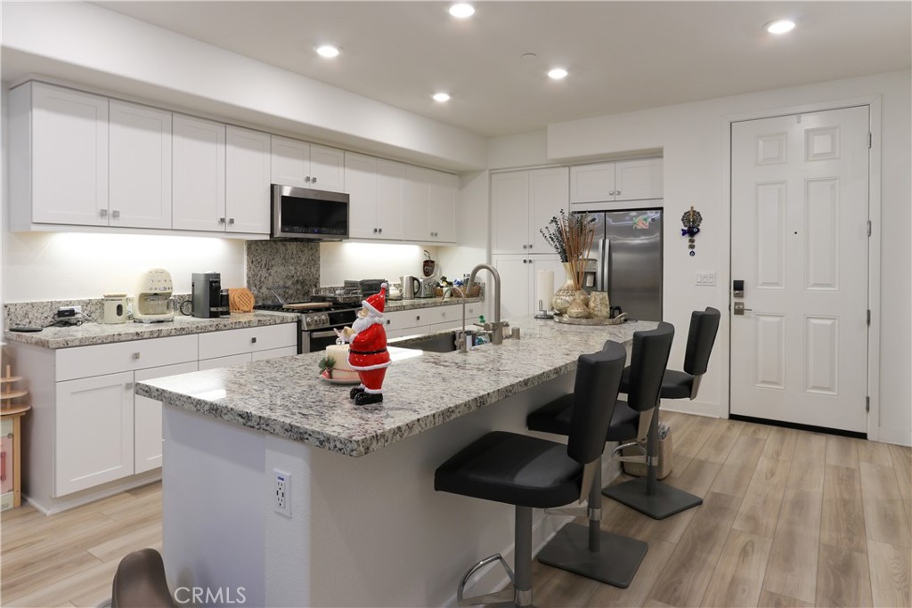 1891 Union Street, Unit 111 Anaheim, CA 92805 - Photo 3 of 35