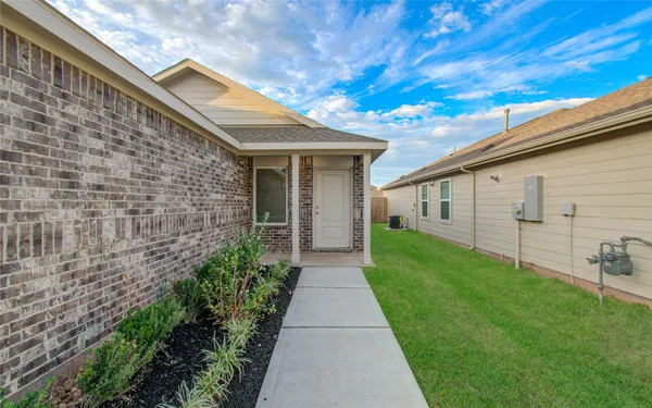 $1,500 | 25364 Carnation Court, Montgomery, TX 77316