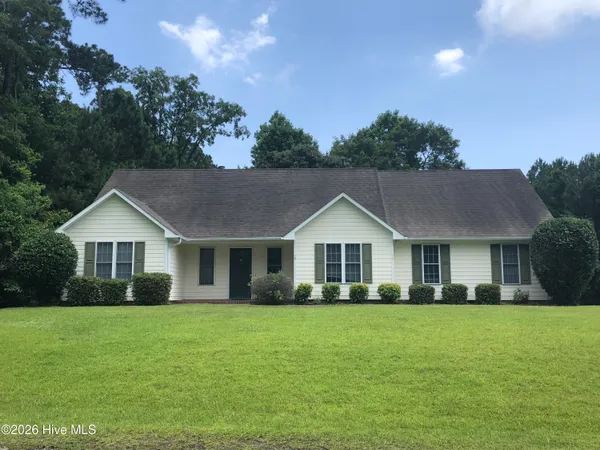 $1,900 | 415 Celtic Ash Street, Sneads Ferry, NC 28460