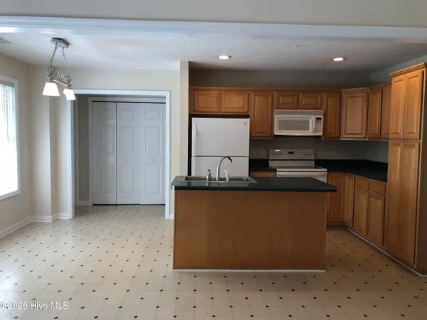 $1,900 | 415 Celtic Ash Street, Sneads Ferry, NC 28460