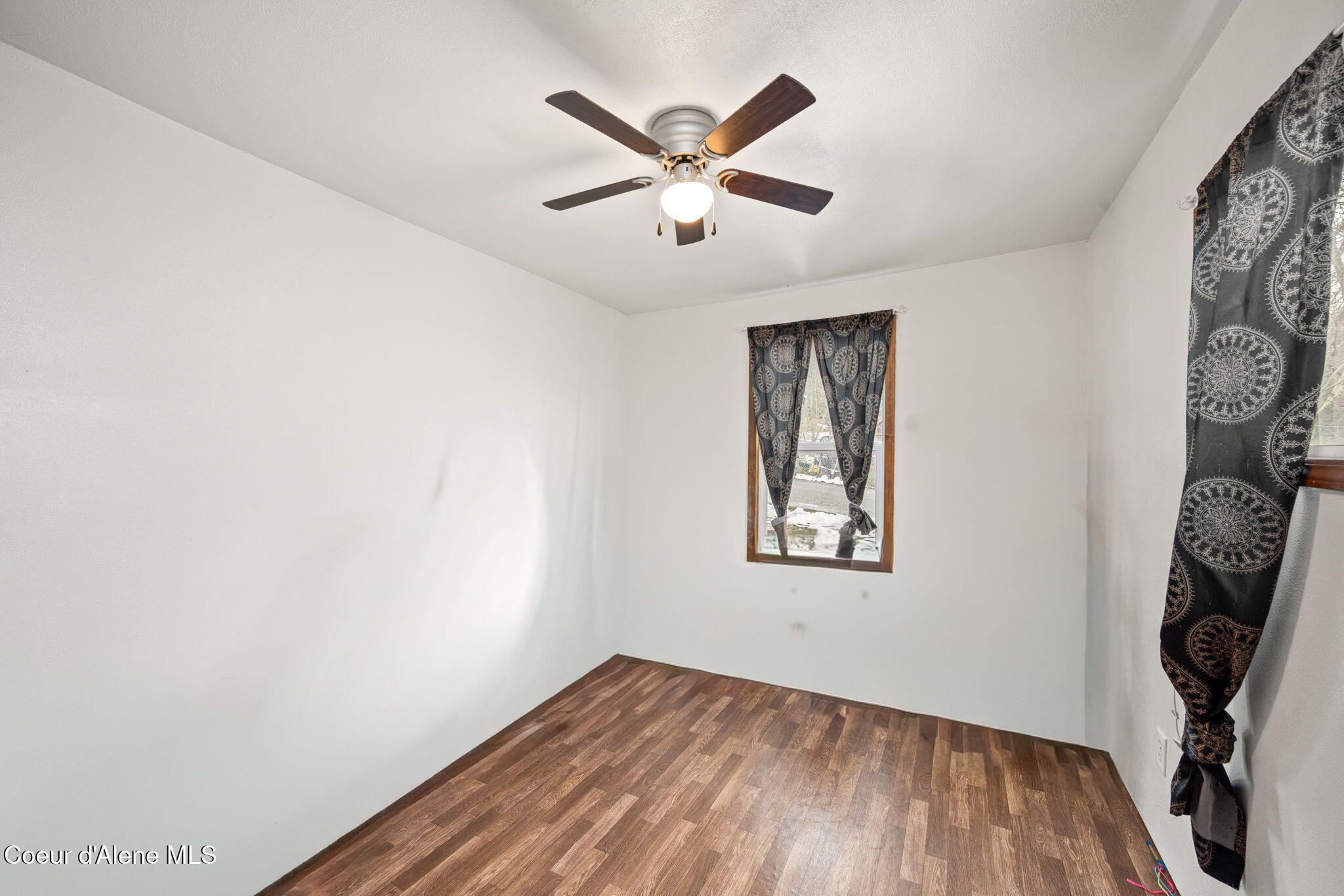 869 Lower Page Road Smelterville, ID 83868 - Photo 15 of 29 Bedroom 1