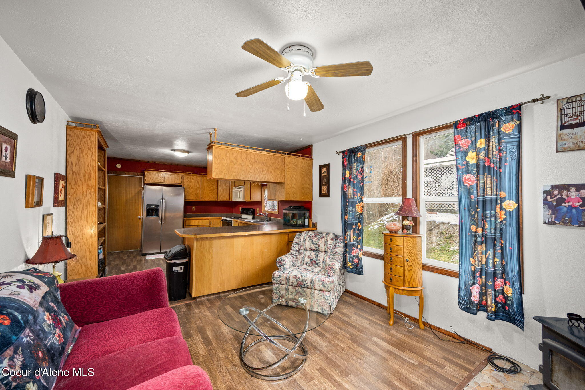 869 Lower Page Road Smelterville, ID 83868 - Photo 5 of 29 Toasty living space