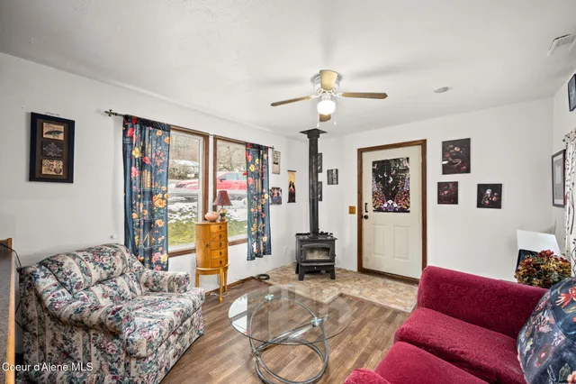 $149,000 | 869 Lower Page Road, Smelterville, ID 83868