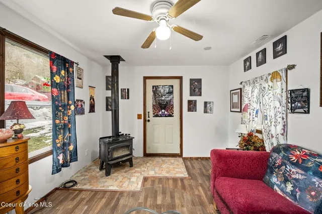 $149,000 | 869 Lower Page Road, Smelterville, ID 83868