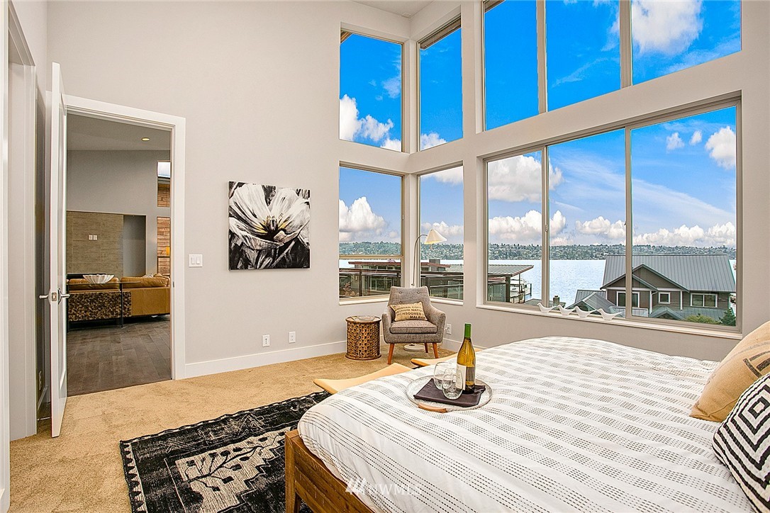 3005 Mountain View Avenue North Renton, WA 98056 - Photo 4 of 25 Gallery Image 4
