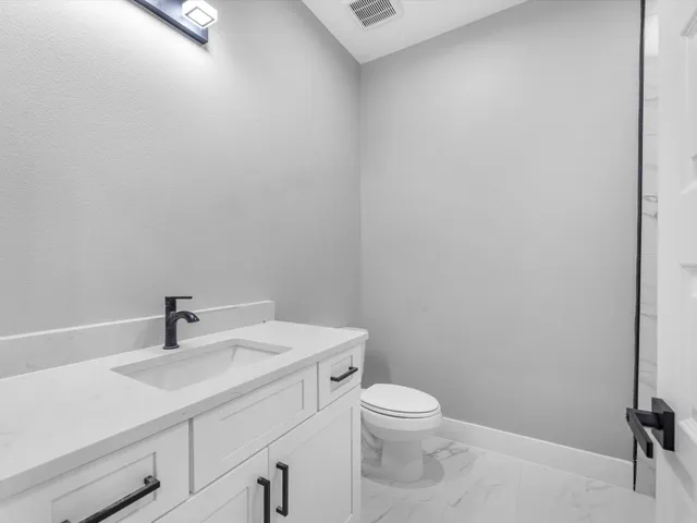 $2,450 | 8010 Easter Street, Unit A, Houston, TX 77088