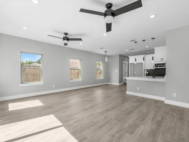 $2,450 | 8010 Easter Street, Unit A, Houston, TX 77088