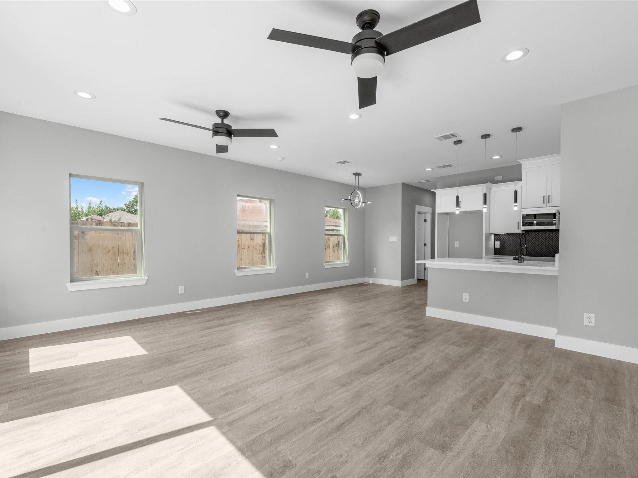 8010 Easter Street, Unit A Houston, TX 77088 - Photo 5 of 12