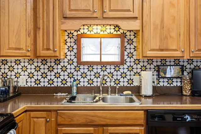 $324,900 | 110 Collinswood Drive, Staunton, VA 24401