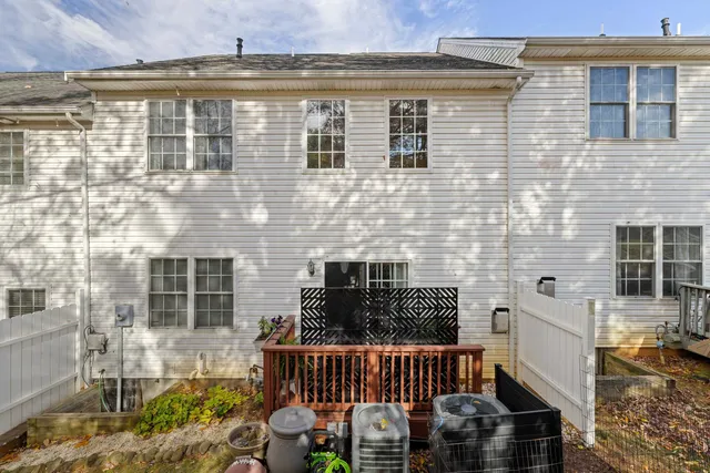 $324,400 | 110 Collinswood Drive, Staunton, VA 24401