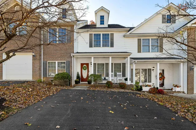 $324,400 | 110 Collinswood Drive, Staunton, VA 24401