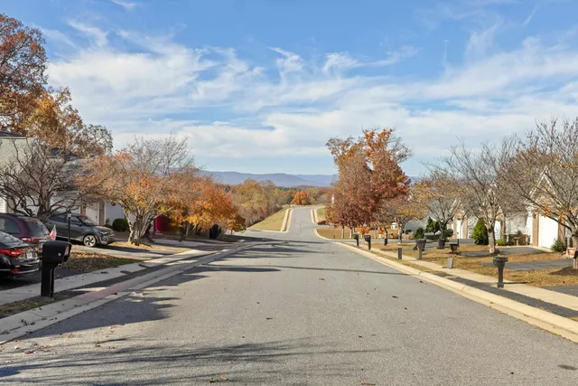 $324,400 | 110 Collinswood Drive, Staunton, VA 24401