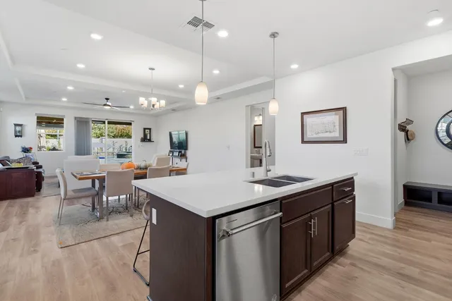 $1,150,000 | 242 McKays Pt Place, West Sacramento, CA 95605