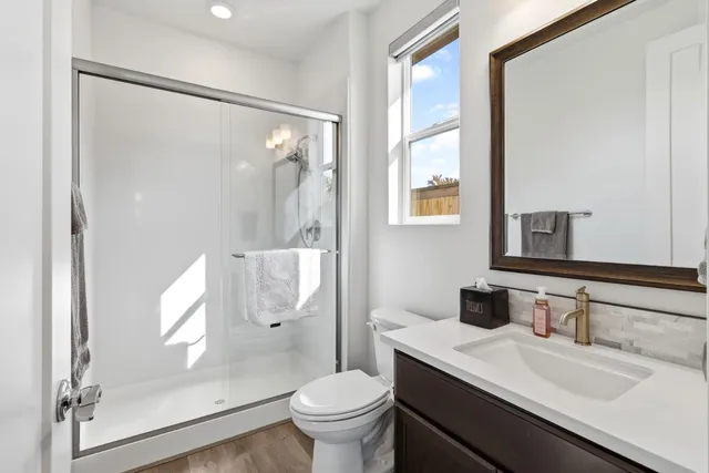 $1,150,000 | 242 McKays Pt Place, West Sacramento, CA 95605