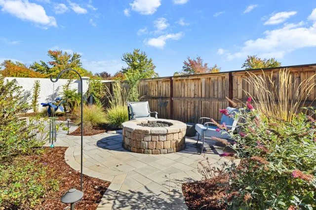$1,150,000 | 242 McKays Pt Place, West Sacramento, CA 95605