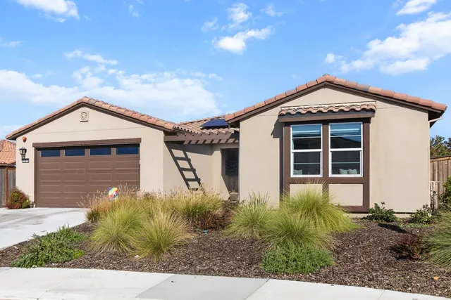 $1,150,000 | 242 McKays Pt Place, West Sacramento, CA 95605