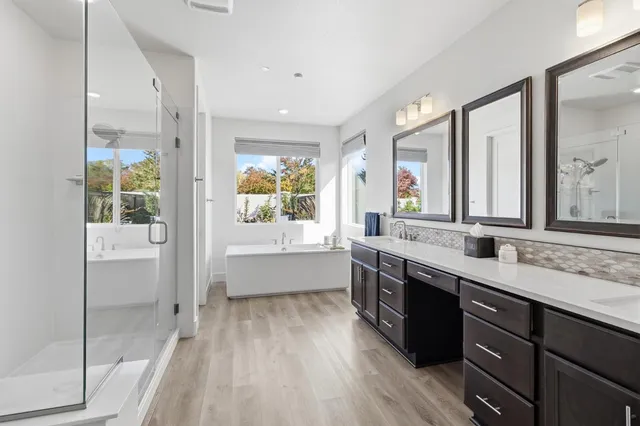 $1,150,000 | 242 McKays Pt Place, West Sacramento, CA 95605