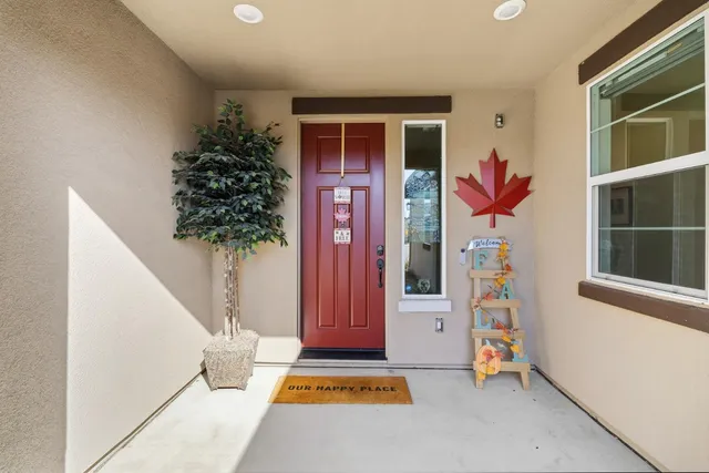 $1,150,000 | 242 McKays Pt Place, West Sacramento, CA 95605