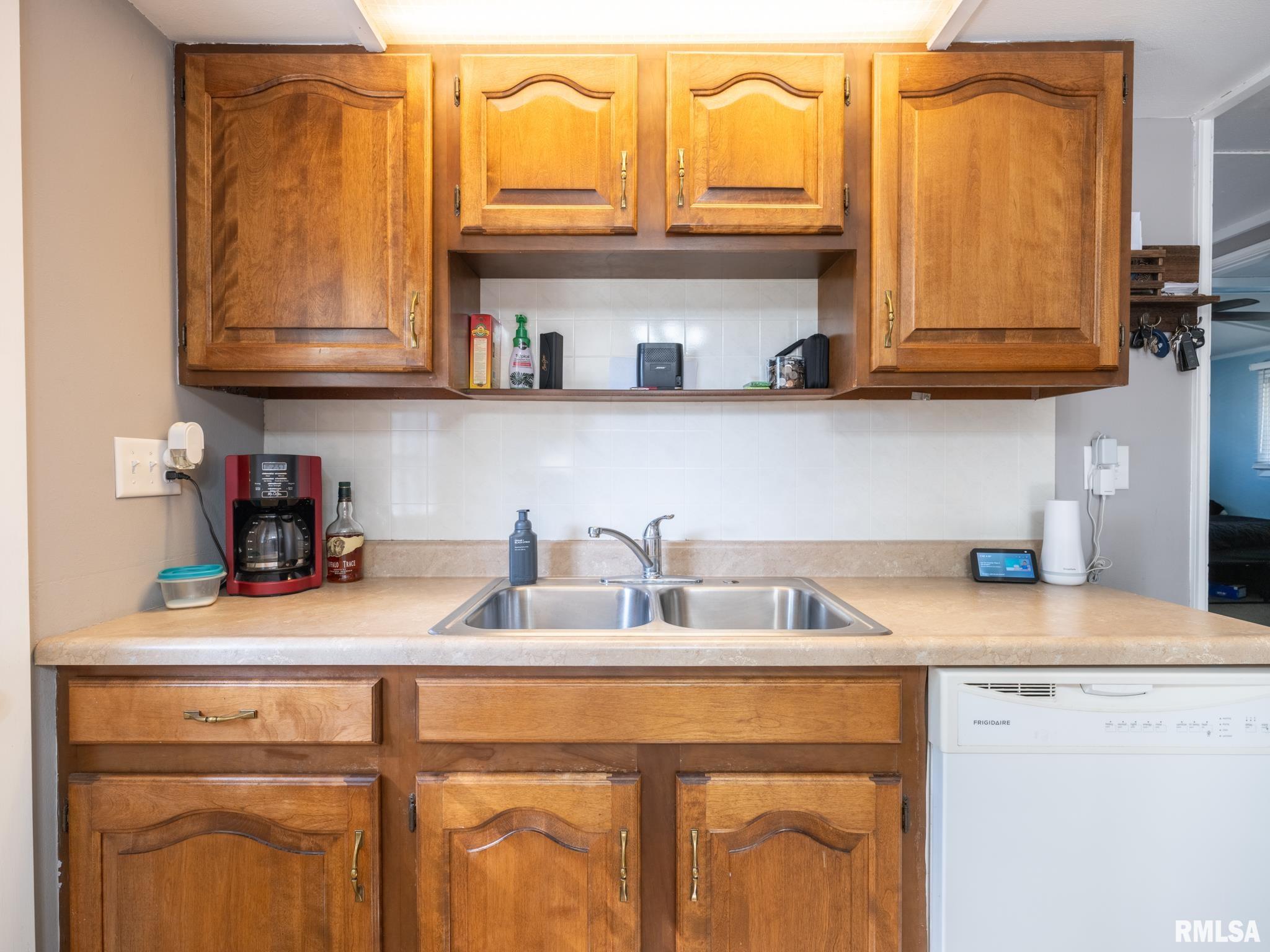 603 Linden Street Delavan, IL 61734 - Photo 19 of 55