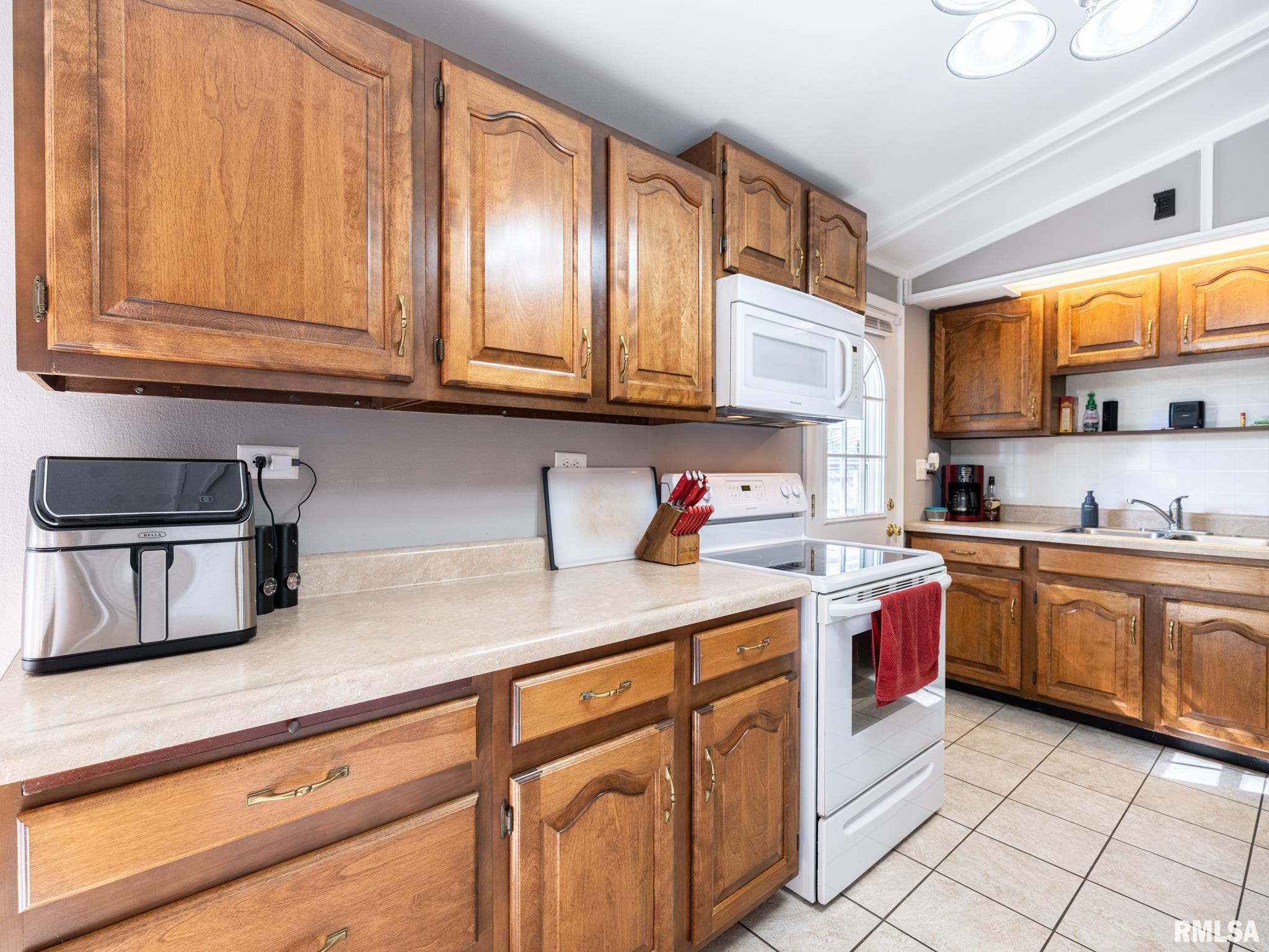 603 Linden Street Delavan, IL 61734 - Photo 24 of 55