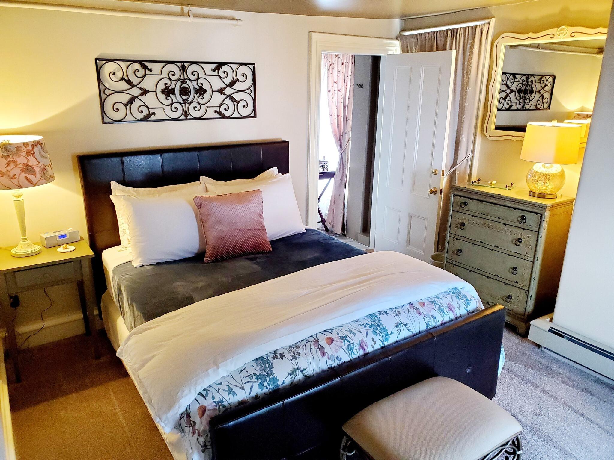 91 South Street Gorham, ME 04038 - Photo 10 of 17 8_PineCrest Amherst bedroom