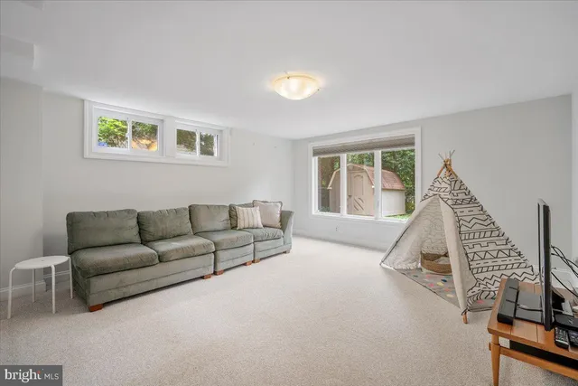 $1,695,000 | 4619 Langdrum Lane, Chevy Chase, MD 20815